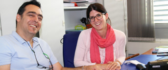 Migrol Mann und Frau in Besprechung Migrol Mann und Frau in Besprechung